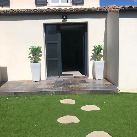 Tres Calme Villa
